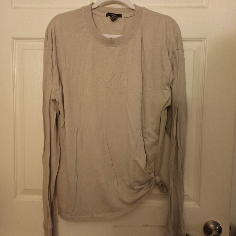 Cream Long-sleeve T-shirt Sweater